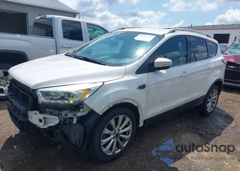 2017 Ford Escape Titanium из США, поврежденный, VIN 1FMCU0JD2HUC46602